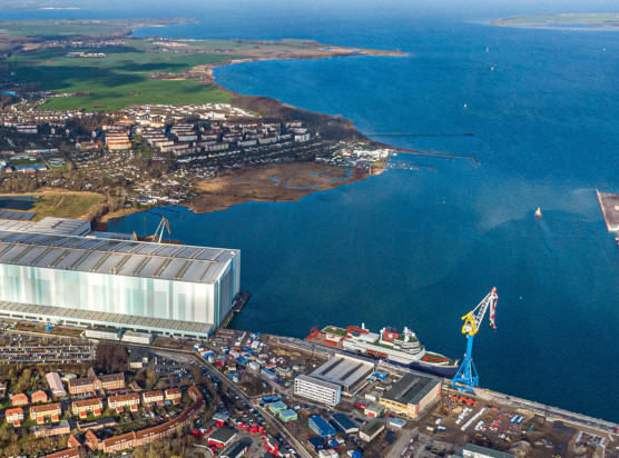 PolarsternNeubau_WismarLuftbild_II_AlfredWegenerInstitut_thyssenkruppMarineSystems